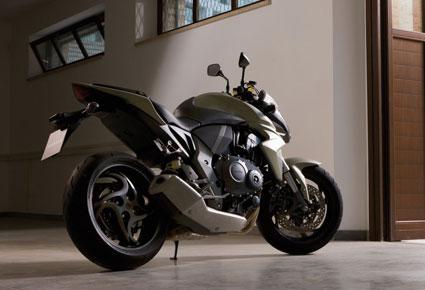 دراجة (CB1000R) الجديدة من هوندا تدغدغ أحلام عشاق الدراجات